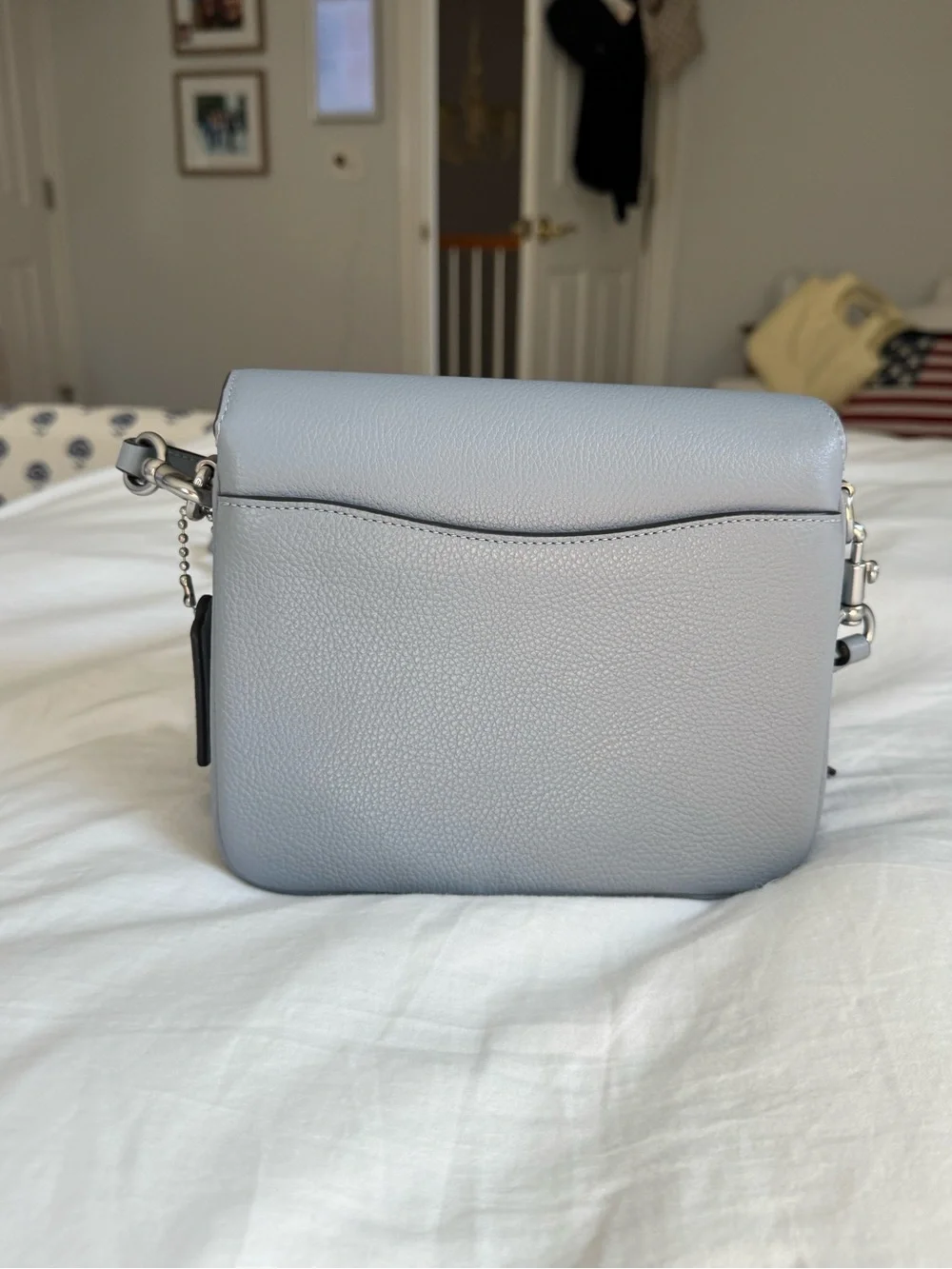 Coach Cassie Crossbody 19 bag - Picture 6 of 13